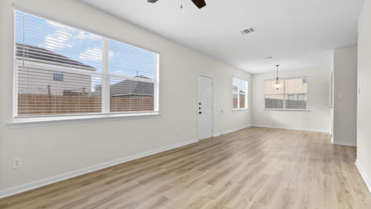 Humble 2-story, 3-bed 15111 Silhouette Ridge Drive-idx