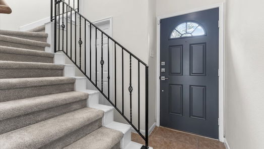 Humble 2-story, 3-bed 15027 Silhouette Ridge Drive-idx