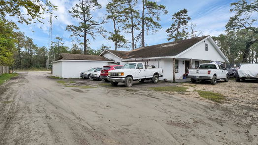 Humble null-story, 4-bed 14343 Smith Road-idx