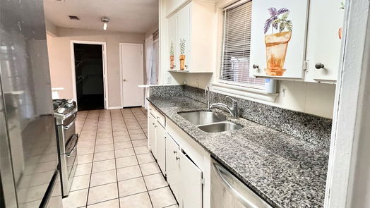 Bellaire 1-story, 3-bed 5609 Newcastle Street-idx