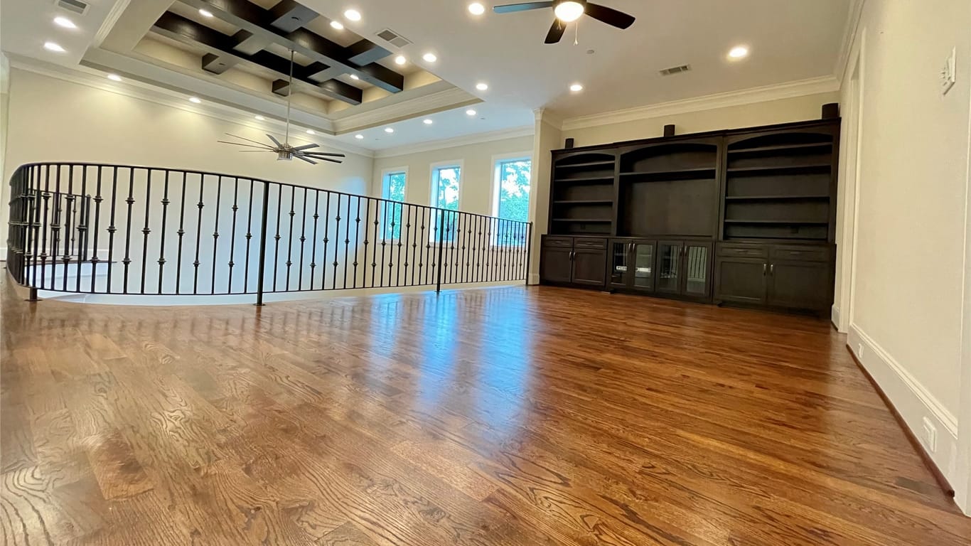 Bellaire 2-story, 4-bed 4657 Spruce Street-idx