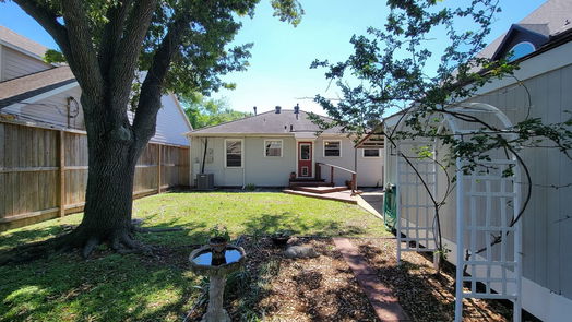 Bellaire 1-story, 2-bed 4806 Cedar Street-idx