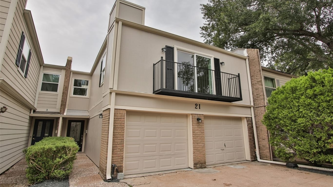 Bellaire 2-story, 3-bed 21 Townhouse Court-idx