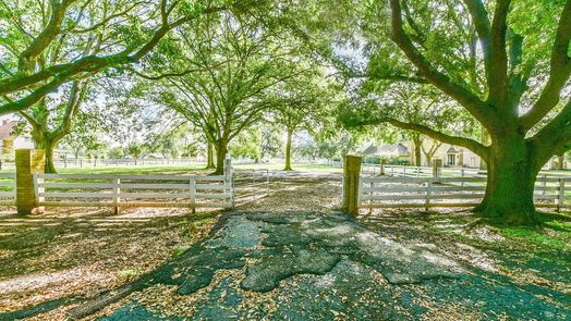 Richmond 2-story, 4-bed 4718 Hunterwood Circle-idx