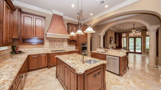 Richmond 2-story, 4-bed 3621 River Forest Drive-idx