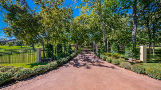 Richmond 2-story, 4-bed 3621 River Forest Drive-idx