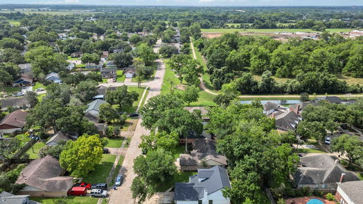 Richmond 2-story, 4-bed 615 Old Colony Drive-idx