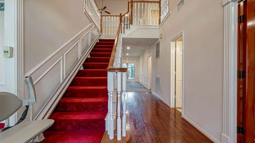 Richmond 2-story, 4-bed 1311 Woodfair Drive-idx