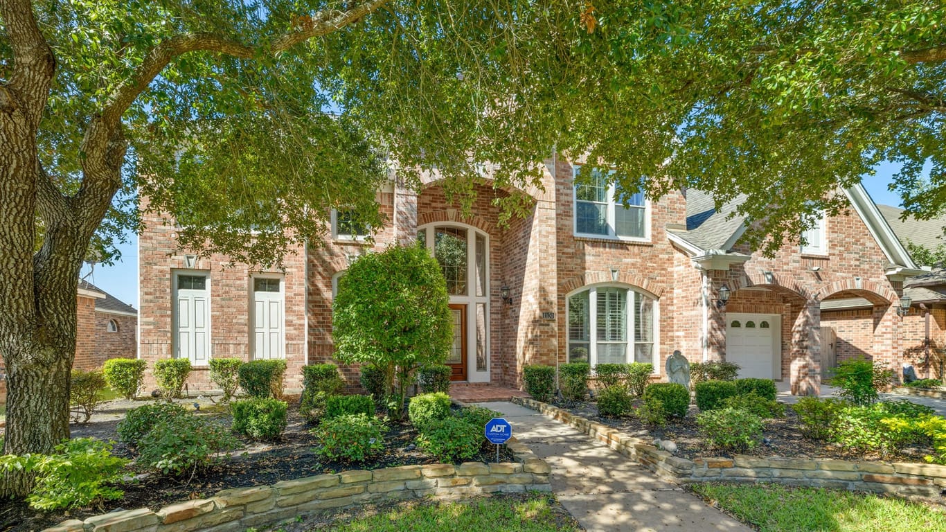 Richmond 2-story, 4-bed 11130 Sheldon Bend Drive-idx