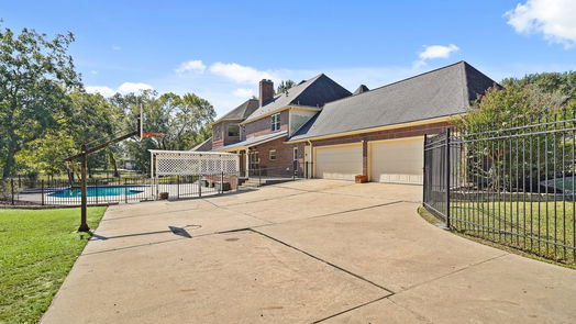 Richmond 2-story, 5-bed 6710 Broad Oaks Drive-idx