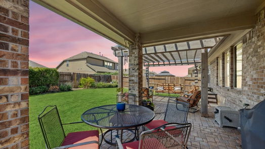 Richmond 2-story, 5-bed 9411 Summer River Drive-idx