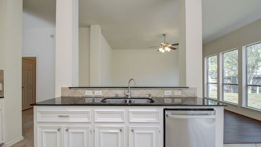 Richmond 1-story, 3-bed 19902 Shore Meadows Lane-idx