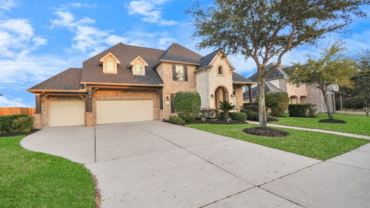 Richmond 2-story, 4-bed 7507 Shady Lake Grove-idx