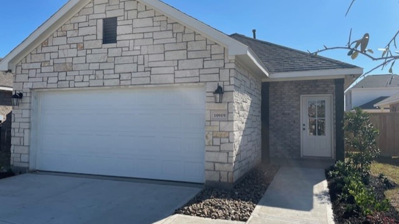 Beasley 1-story, 3-bed 10919 Bonfire Trail-idx