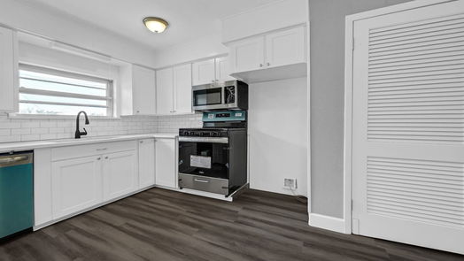 Brazoria 1-story, 3-bed 549 E New York Street-idx