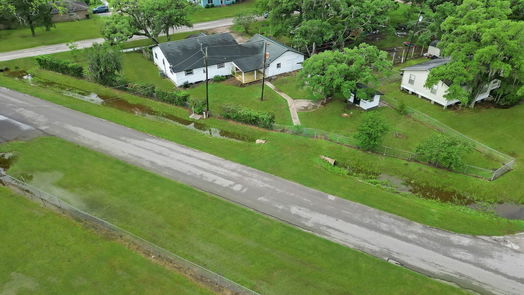 Brazoria 1-story, 3-bed 549 E New York Street-idx