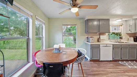 Brazoria 1-story, 3-bed 512 E Smith Street-idx