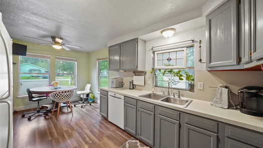 Brazoria 1-story, 3-bed 512 E Smith Street-idx