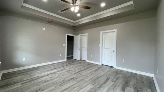 Brazoria null-story, 3-bed 409 E Travis-idx