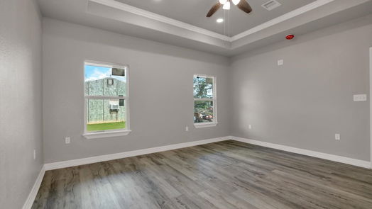 Brazoria null-story, 3-bed 409 E Travis-idx