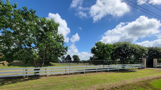 Brookshire 2-story, 7-bed 32910 Morrison Road-idx