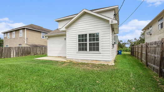 Brookshire 2-story, 3-bed 4003 Avenue B-idx