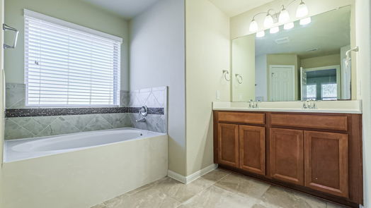 Cypress 1-story, 3-bed 15615 Whispering Green Drive-idx