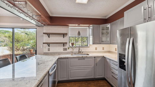 Cypress 1-story, 3-bed 13510 Lakecrest Drive-idx