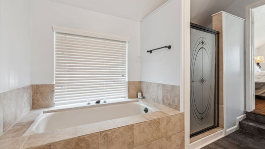 Cypress 1-story, 3-bed 13510 Lakecrest Drive-idx