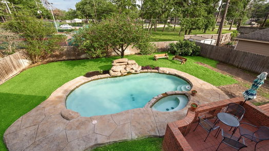 Cypress 1-story, 3-bed 13510 Lakecrest Drive-idx