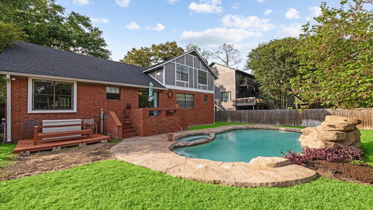 Cypress 1-story, 3-bed 13510 Lakecrest Drive-idx