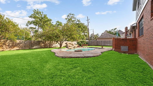 Cypress 1-story, 3-bed 13510 Lakecrest Drive-idx