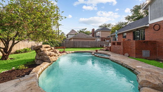Cypress 1-story, 3-bed 13510 Lakecrest Drive-idx