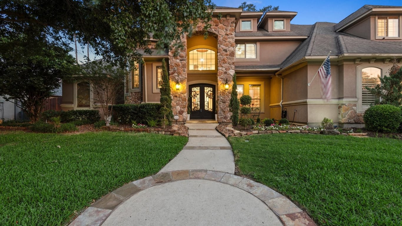 Cypress 2-story, 5-bed 15823 Medina Lake Lane-idx