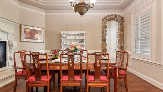 Cypress 2-story, 5-bed 15823 Medina Lake Lane-idx