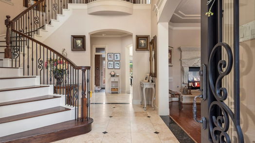 Cypress 2-story, 5-bed 15823 Medina Lake Lane-idx