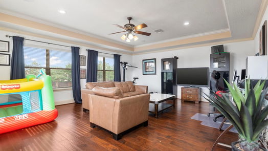 Cypress 2-story, 5-bed 15823 Medina Lake Lane-idx