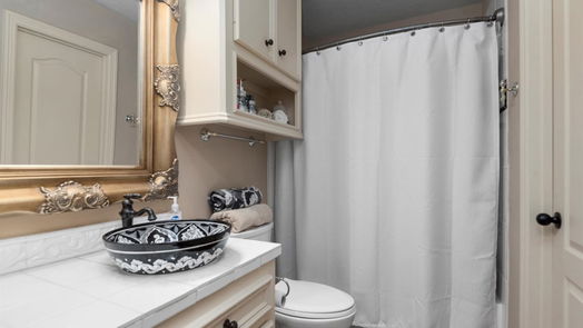 Cypress 2-story, 5-bed 15823 Medina Lake Lane-idx