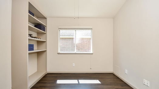 Cypress 1-story, 3-bed 15514 Riford Drive-idx