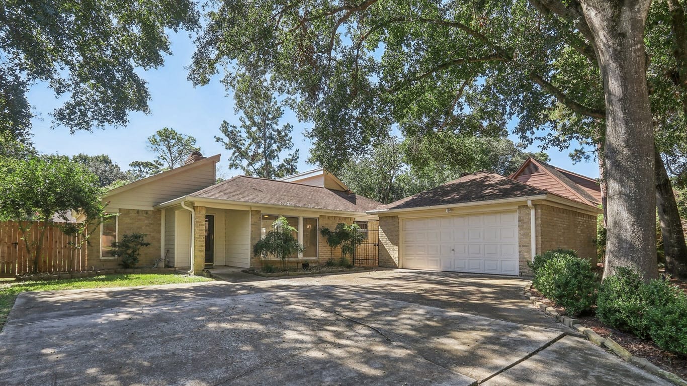 Cypress 1-story, 3-bed 12827 Highland Hills Drive-idx