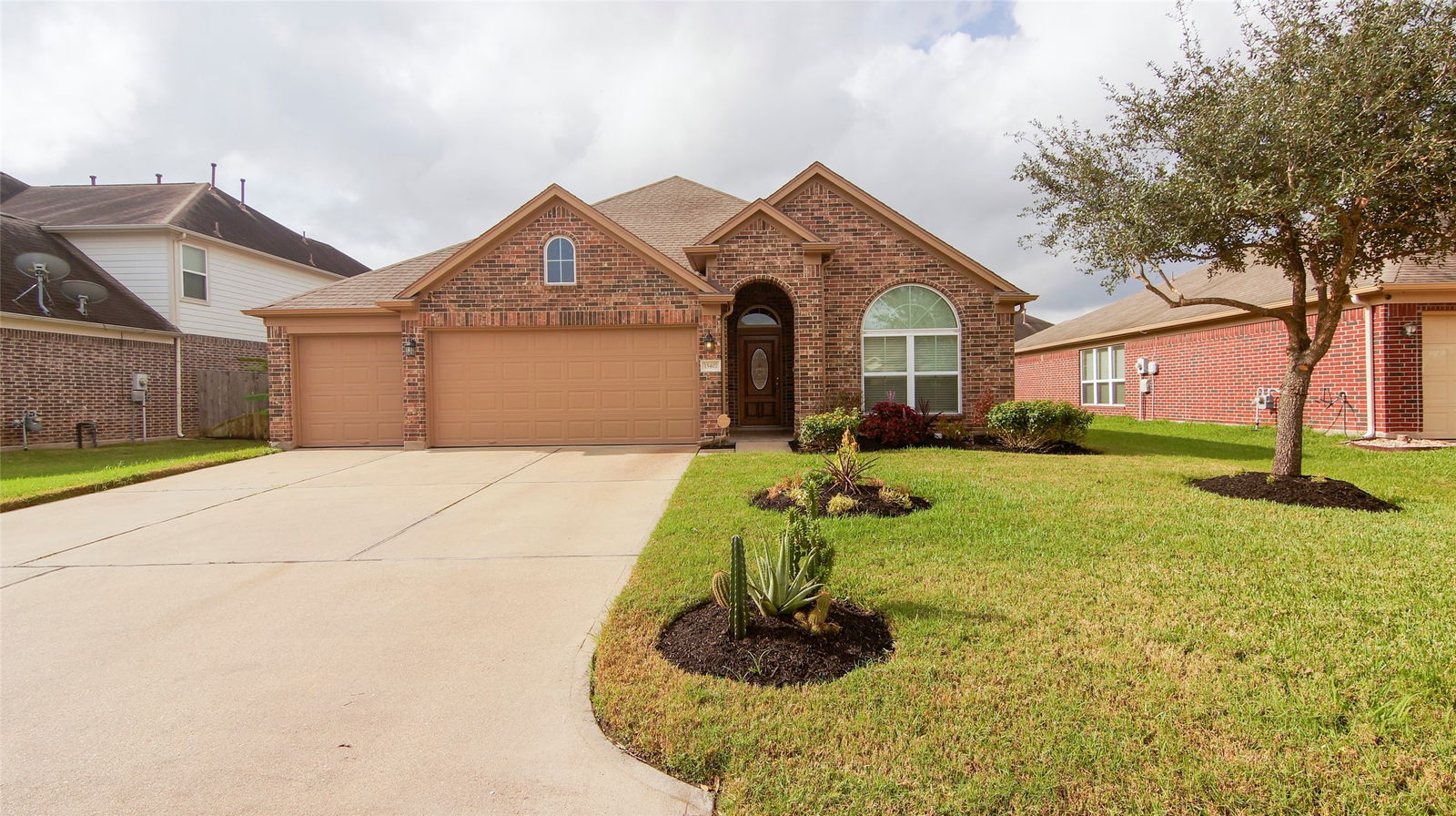 Cypress null-story, 4-bed 15407 Vincennes Oak Street-idx