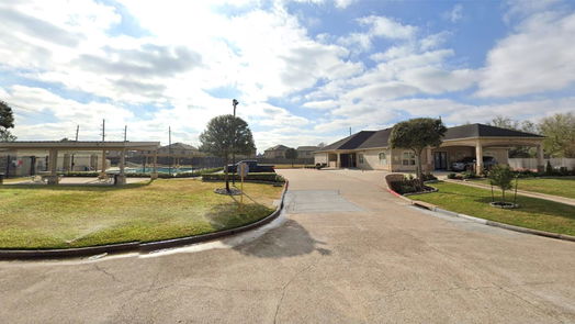 Cypress 1-story, 2-bed 7137 Village Lake Drive-idx