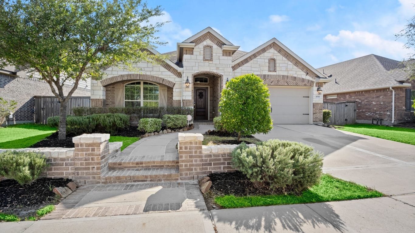 Cypress null-story, 3-bed 16918 Lady Bird Lake Court-idx