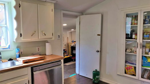 East Bernard null-story, 3-bed 723 CR 289-idx