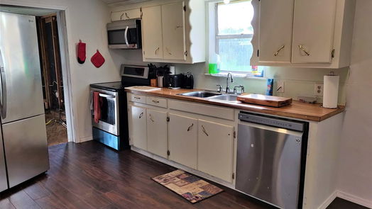 East Bernard null-story, 3-bed 723 CR 289-idx