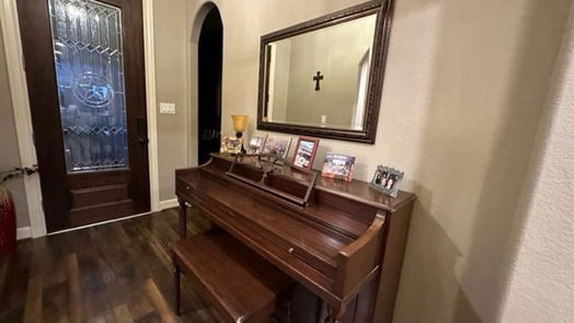 East Bernard 1-story, 3-bed 740 Leveridge Street-idx