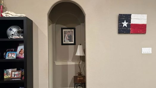 East Bernard 1-story, 3-bed 740 Leveridge Street-idx