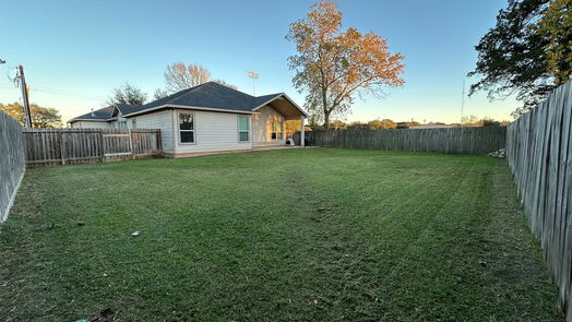 East Bernard 1-story, 3-bed 740 Leveridge Street-idx