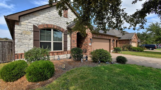 Fulshear 1-story, 3-bed 4202 Churchill Place Court-idx