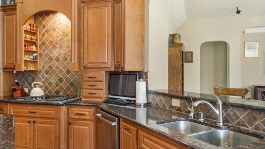 Fulshear 2-story, 5-bed 6003 Cross Creek Harbor Lane-idx